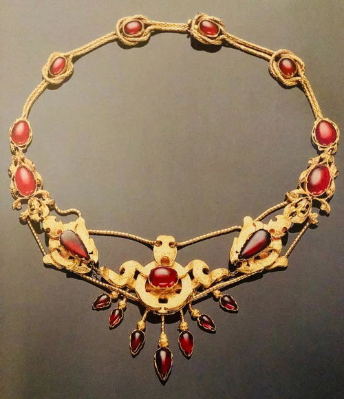 珠宝知识 维多利亚时期的浪漫首饰